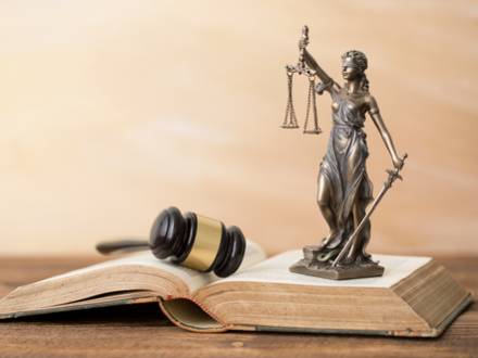 Chicago, IL aggravated vehicular hijacking defense lawyer